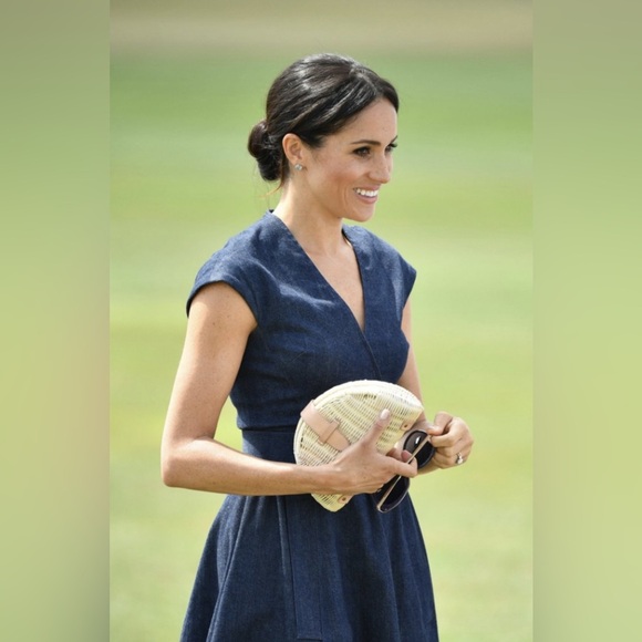 J. Crew Handbags - J Crew Fan Rattan Straw Clutch Bag Tan As Seen On Meghan Markle in sunny yellow